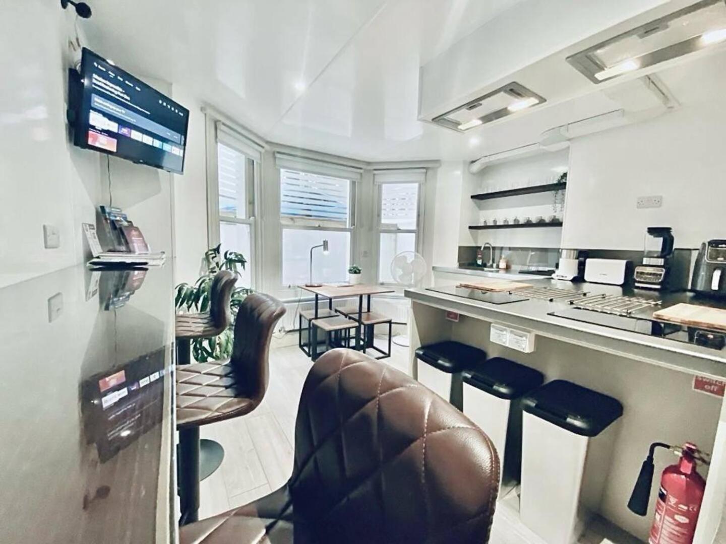 Apt 12 Luxury Living Chic Studio Steps From Beach Brighton Exterior foto